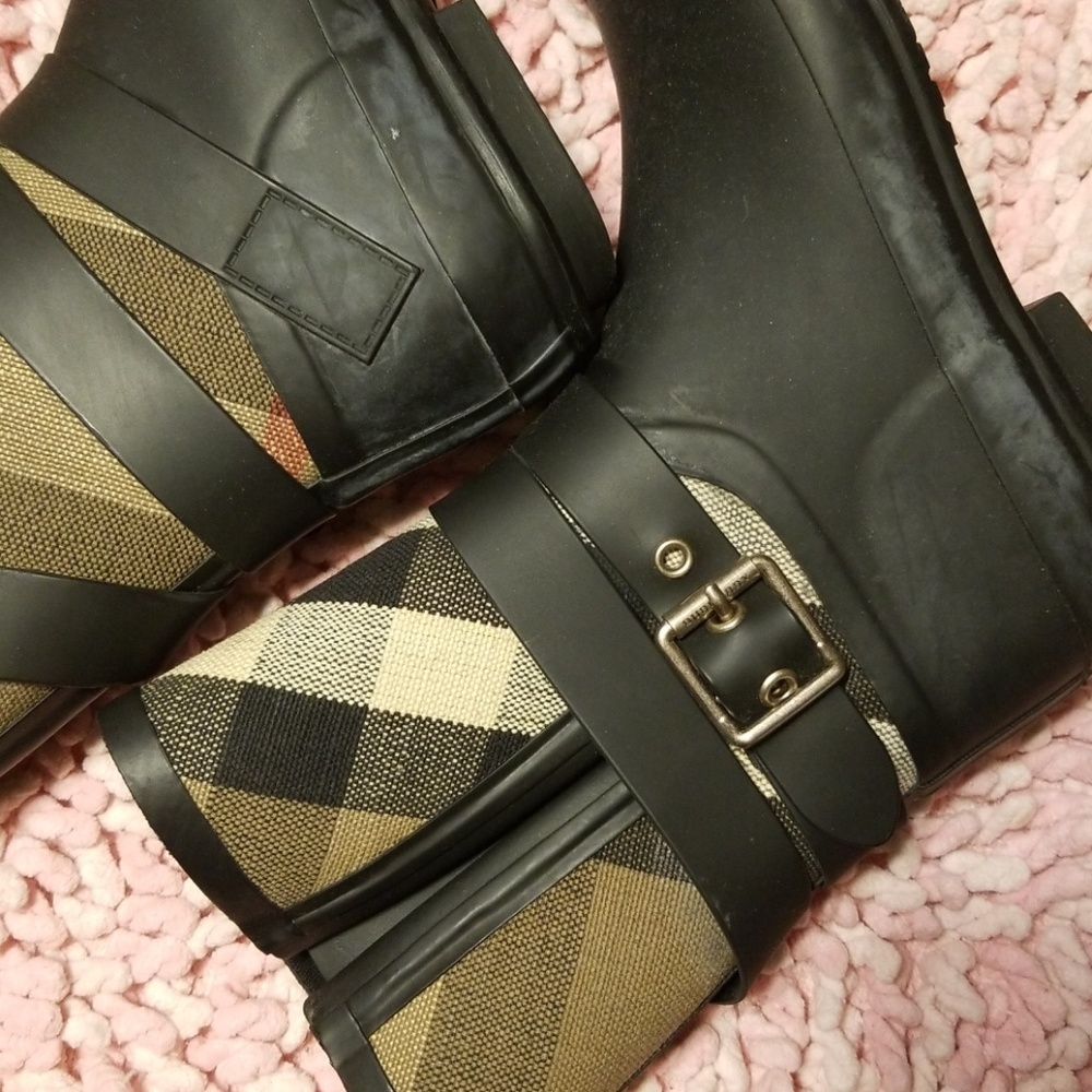 burberry rain boots